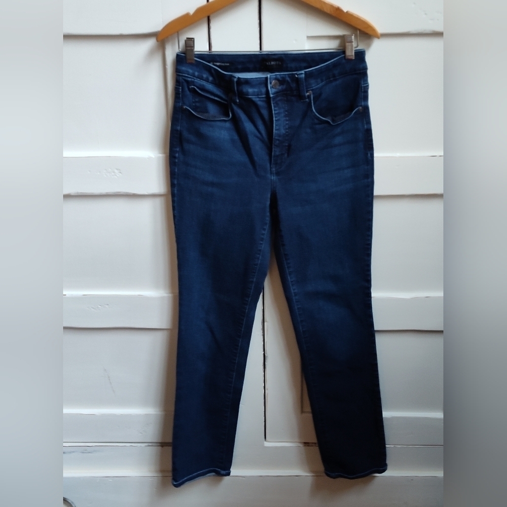 Talbots Women's Dark Wash Straight Leg Denim Jeans | Cotton Blend | Size 6